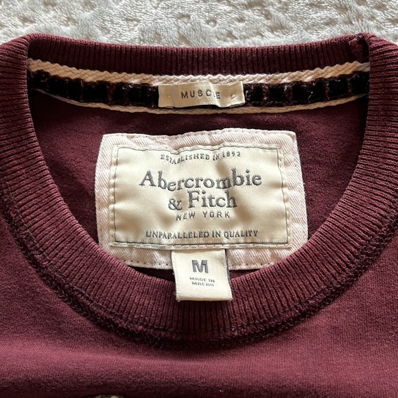 Abercrombie M T-Shirt - Picture 4 of 4